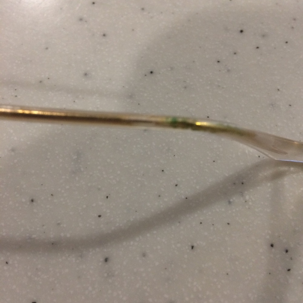 Gold Ray-Ban Aviators - Picture 2 of 8